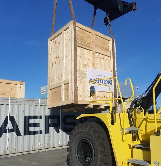 Chargement porte-conteneurs